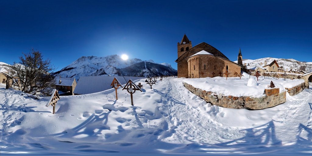 Église Notre-Dame-de-l'Assomption de La Grave sous la neige